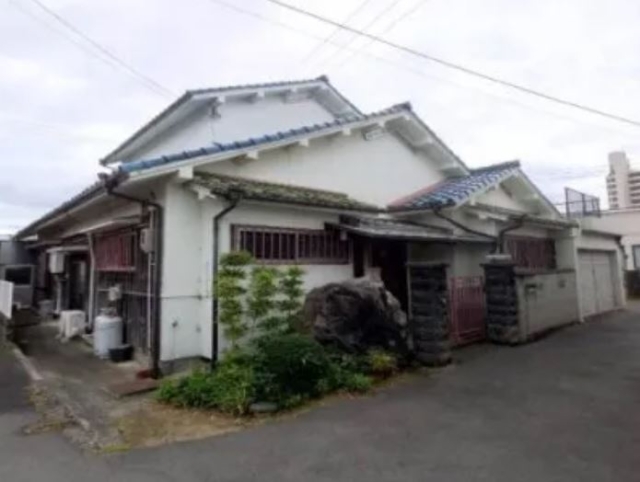 大阪府泉佐野市岡本２丁目中古一戸建ての不動産…